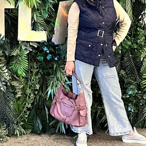 👜 - FIRM
PRIICE -  JIMMY CHOO TULITA HOBO 👜 handbag -💯 authentic - Picture 4 of 4